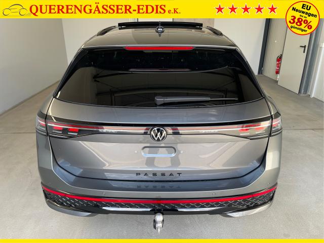 Volkswagen / Passat Variant / Grau / / / 265PS AHK+Pano+Harman Kardon