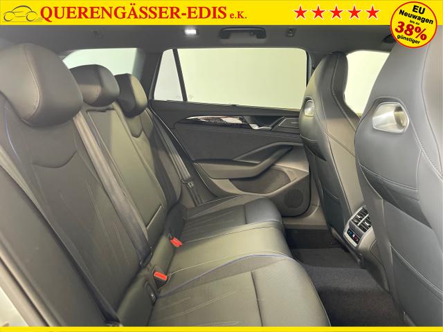 Volkswagen / Passat Variant / Silber / / / 265PS AHK+Pano+Harman Kardon