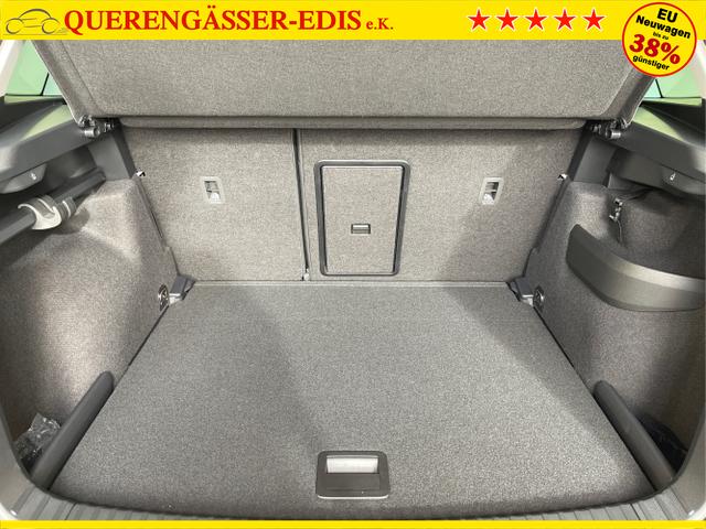 Skoda / Karoq / Silber / / / 150PS TSI DSG Navi+ACC+AHK+Kessy+Kamera+Sitzheiz+eHeck+GV5