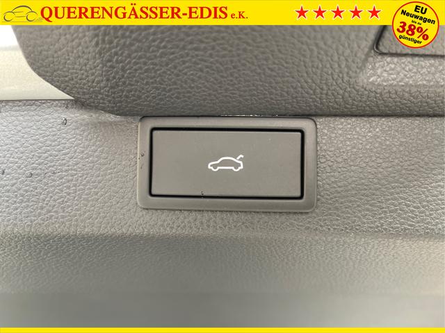 Skoda / Karoq / Blau / / / 150PS TSI DSG Navi+ACC+AHK+Kessy+Kamera+Sitzheiz+eHeck+GV5