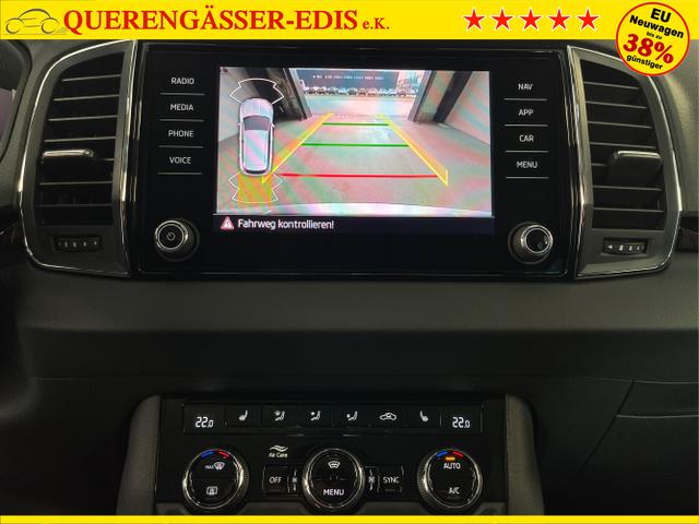 Skoda / Karoq / Blau / / / 150PS TSI DSG Navi+ACC+AHK+Kessy+Kamera+Sitzheiz+eHeck+GV5