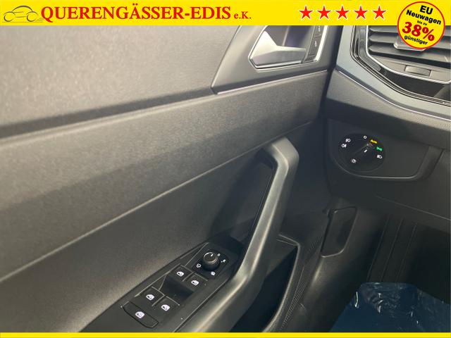 Volkswagen / Taigo / Grau / / / 115PS DSG Kessy+AHK+Navi