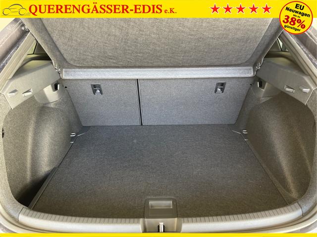 Volkswagen / Taigo / Grau / / / 115PS DSG Kessy+AHK+Navi