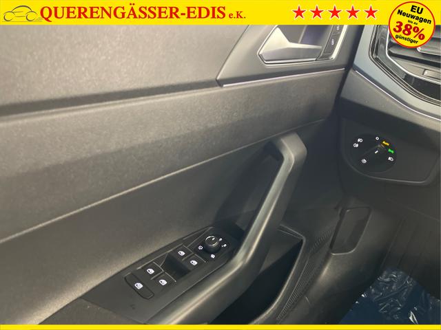 Volkswagen / Taigo / Silber / / / 150PS DSG Pano+IQ.Light+Discover Pro