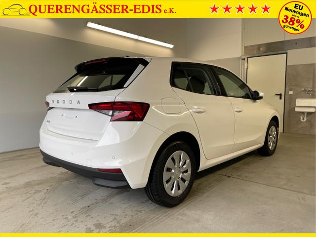 Skoda / Fabia / Weiß / / / 95PS Sitzheizung+4 Jahre Garantie