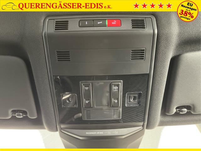 Volkswagen / T-Roc / Grau / / / 2.0 TSI 140kW / 190PS DSG 4M AHK+Black+Matrix+ACC+Navi