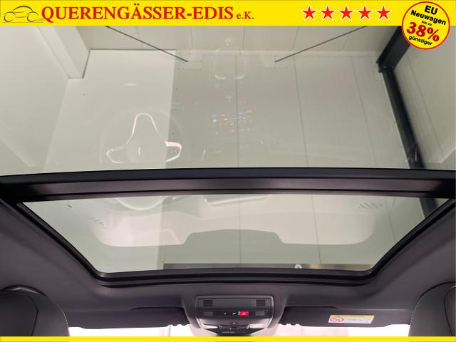 Volkswagen / T-Roc / Blau / / / 190PS 4M DSG Pano+AHK+Black+IQ.Light+IQ.Drive+eHeck+Kamera+Alu19