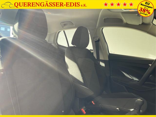 Skoda / Fabia / Weiß / / / 95PS Sitzheiz+Climatronic+SmartLink+LED+PDC+Touchscreen