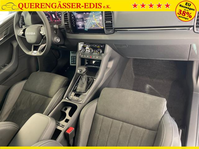 Skoda / Karoq / Blau / / / TSI 4x4 360°+19 Zoll+Navi+AHK