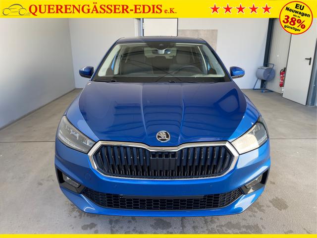 Skoda / Fabia / Blau / / / 115PS DSG Alu+AHK+Kessy+Kamera+GV5+Sitzheiz