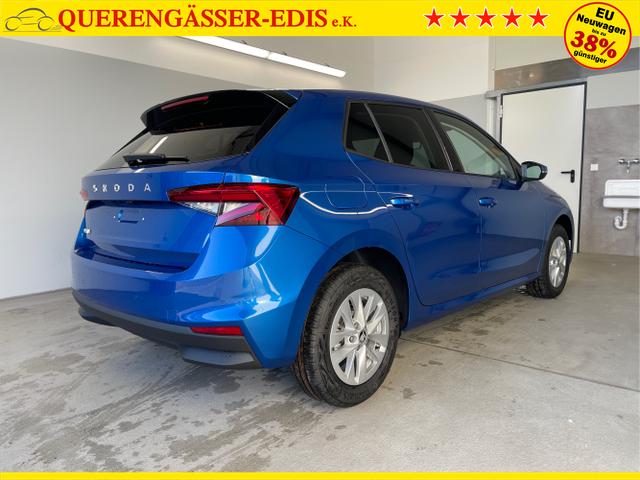 Skoda / Fabia / Blau / / / 115PS DSG Alu+AHK+Kessy+Kamera+GV5+Sitzheiz