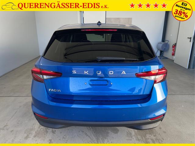 Skoda / Fabia / Blau / / / 115PS DSG Alu+AHK+Kessy+Kamera+GV5+Sitzheiz