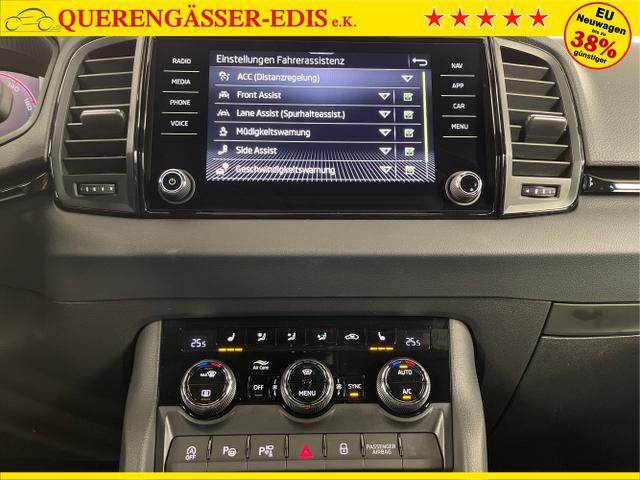Skoda / Karoq / Schwarz / / / TSI 4x4 360°+19 Zoll+Navi+AHK