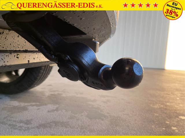 Skoda / Karoq / Schwarz / / / TSI 4x4 360°+19 Zoll+Navi+AHK