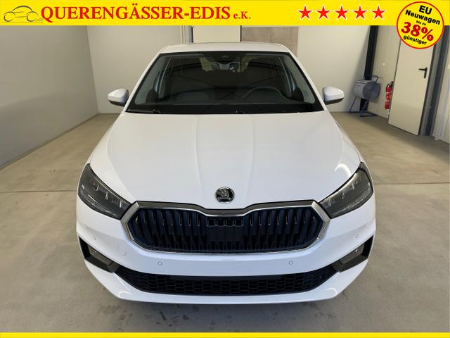 Skoda / Fabia / Wei&szlig; / / / 115PS AHK+Kessy+Kamera