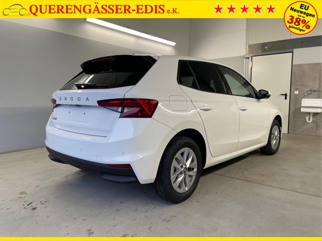 Skoda / Fabia / Wei&szlig; / / / 115PS AHK+Kessy+Kamera