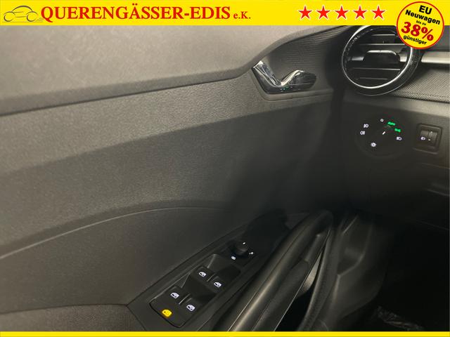 Skoda / Fabia / Wei&szlig; / / / 115PS AHK+Kessy+Kamera