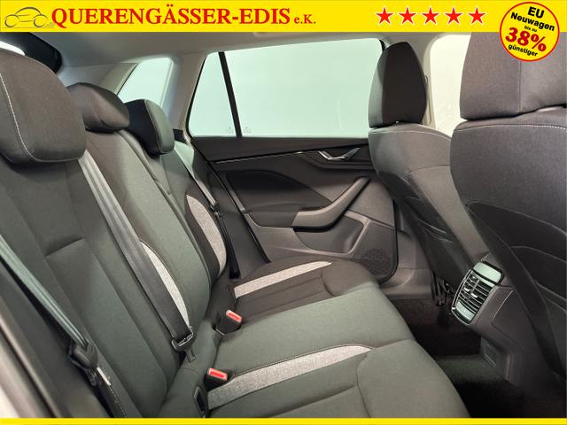 Skoda / KAMIQ / Silber / / / 115PS DSG Matrix+AHK+Kamera+PDC vor+hi+Kessy+Sitzheizung+GVL