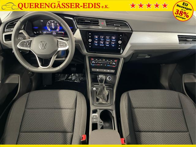 Volkswagen / Touran / Schwarz / / / 7Si+IQ.Light+TrailerAss+Cam