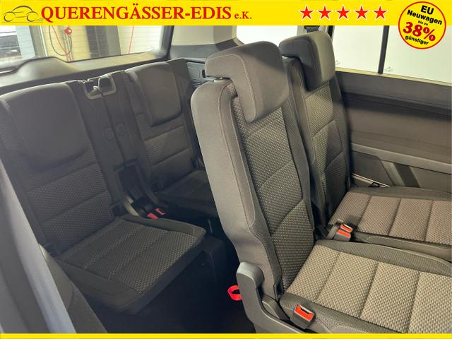 Volkswagen / Touran / Grau / / / 7Si+IQ.Light+TrailerAss+Cam