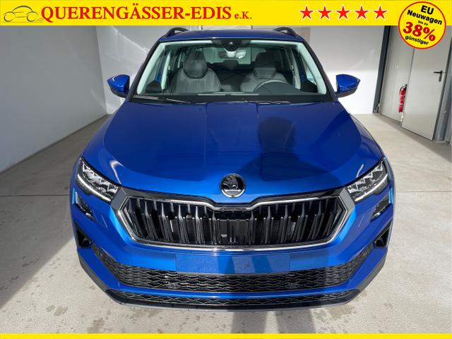 Skoda / Karoq / Blau / / / 150PS DSG AHK+Kamera+ACC+Kessy+Kamera+ParkPilot vo+hi+App