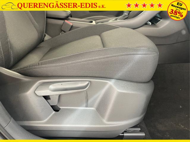 Skoda / Karoq / Silber / / / 150PS DSG AHK+Kamera+ACC+Kessy+Kamera+ParkPilot vo+hi+App