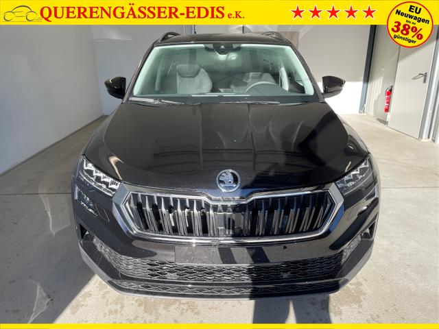 Skoda / Karoq / Schwarz / / / 150PS DSG AHK+Kamera+ACC+Kessy+Kamera+ParkPilot vo+hi+App