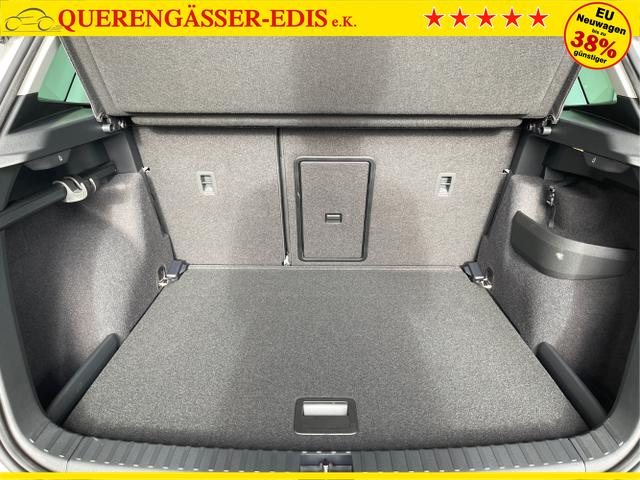 Skoda / Karoq / Schwarz / / / 150PS DSG AHK+Kamera+ACC+Kessy+Kamera+ParkPilot vo+hi+App