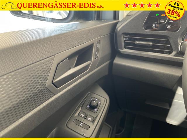 Volkswagen / Caddy / Grau / / / 115PS DSG AHK+7 Sitze+Assistenzpaket