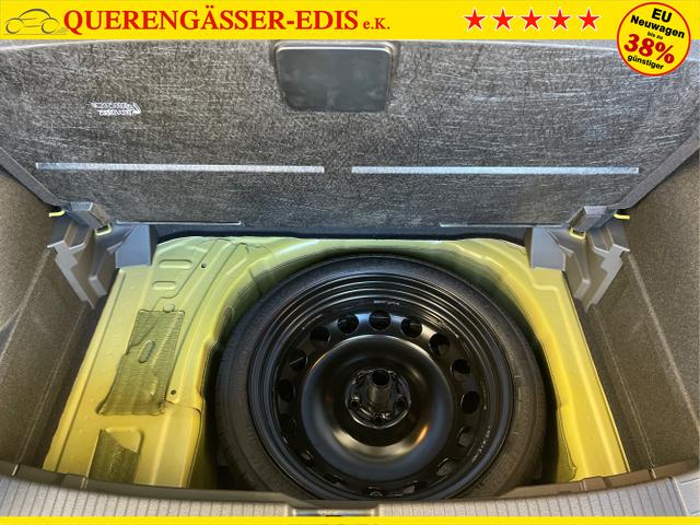 Volkswagen / T-Cross / Wei&szlig; / / / 95PS PDC vo+hi+Shz+App+Side+Travel