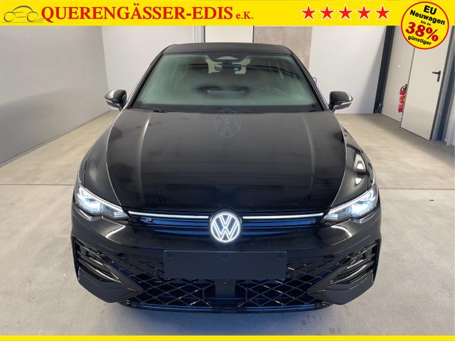 Volkswagen / Golf / Schwarz / / / 150PS DSG+Black Style