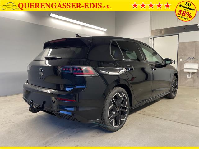 Volkswagen / Golf / Schwarz / / / 150PS DSG+Black Style