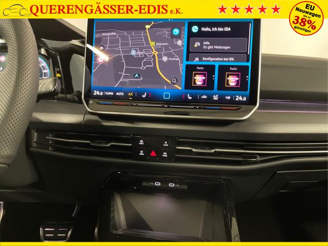 Volkswagen / Golf / Schwarz / / / 150PS DSG+Black Style