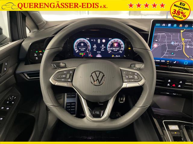 Volkswagen / Golf / Schwarz / / / 150PS DSG+Black Style