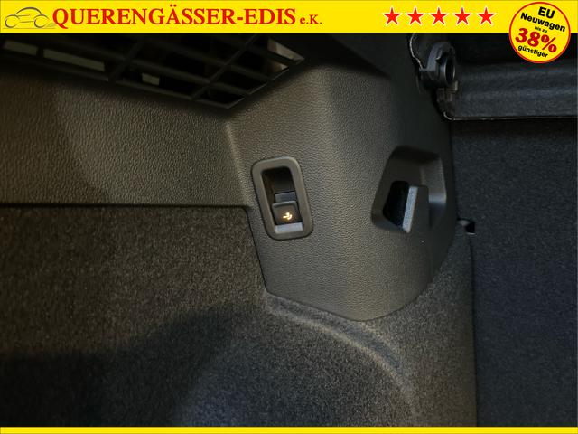 Volkswagen / Golf / Schwarz / / / 150PS DSG+Black Style