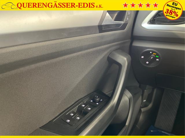 Volkswagen / T-Roc / Schwarz / / / 150PS AHK+Keyless+Kamera+ACC+Sitzheiz+Climatronic+Alu17