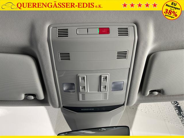 Volkswagen / T-Roc / Blau / / / 150PS AHK+Keyless+Kamera+ACC+Sitzheiz+Climatronic+Alu17