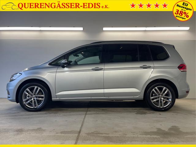 Volkswagen / Touran / Silber / / / 7Si+IQ.Light+TrailerAss+Cam