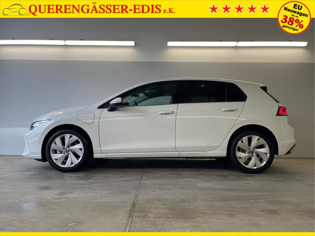Volkswagen / Golf / Wei&szlig; / / / 1.5 eHybrid 150kW/204PS DSG IQ.Light+Navi+Travel Assist+HUD+Winterpaket