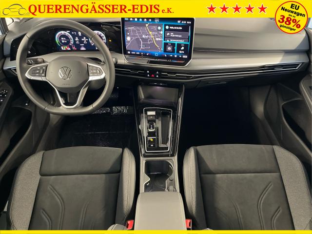 Volkswagen / Golf / Schwarz / / / 1.5 eHybrid 150kW/204PS DSG IQ.Light+Navi+Travel Assist+HUD+Winterpaket