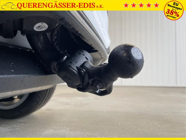 Volkswagen / Golf / Schwarz / / / 1.5 eHybrid 150kW/204PS DSG IQ.Light+Navi+Travel Assist+HUD+Winterpaket