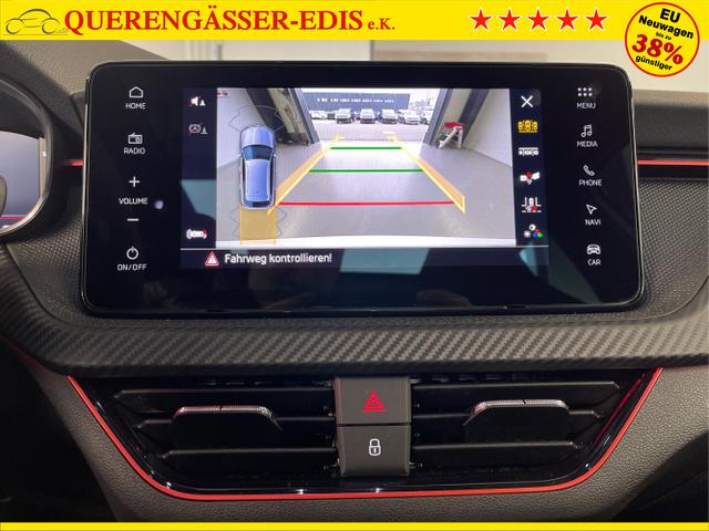 Skoda / KAMIQ / Silber / / / 115PS DSG AHK+Navi+Matrix+GV5+Pano+Kessy+Kamera+Alu17+Sitzheiz