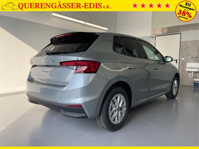 Skoda / Fabia / Silber / / / 115PS DSG GV5+AHK+Alu+Kessy+Climatronic+Sitzheiz+Kamera+Sunset