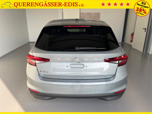 Skoda / Fabia / Silber / / / 115PS DSG GV5+AHK+Alu+Kessy+Climatronic+Sitzheiz+Kamera+Sunset