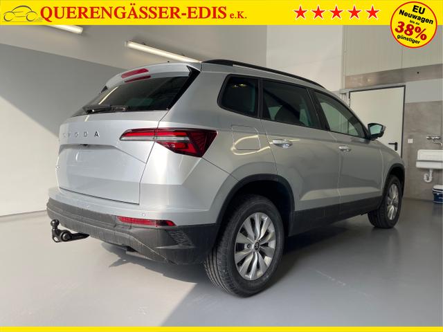Skoda / Karoq / Silber / / / 150PS DSG AHK+Kamera+ACC+Kessy+Kamera+ParkPilot vo+hi+App