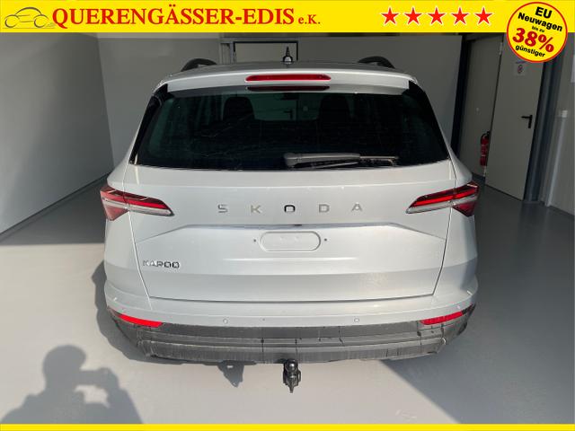Skoda / Karoq / Silber / / / 150PS DSG AHK+Kamera+ACC+Kessy+Kamera+ParkPilot vo+hi+App