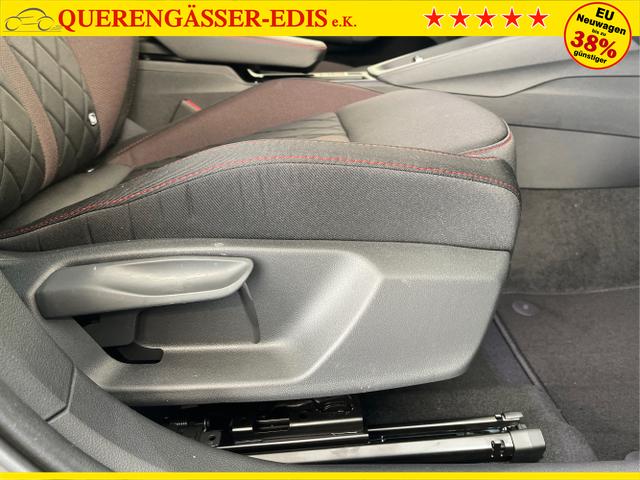 Skoda / Octavia Combi / Wei&szlig; / / / 265PS DSG HUD+Pano+360&deg;+DCC+AHK+CANTON+Matrix+Alu19+eHeck+GV4