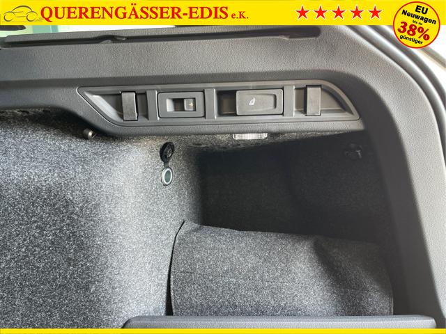 Skoda / Octavia Combi / Wei&szlig; / / / 265PS DSG HUD+Pano+360&deg;+DCC+AHK+CANTON+Matrix+Alu19+eHeck+GV4