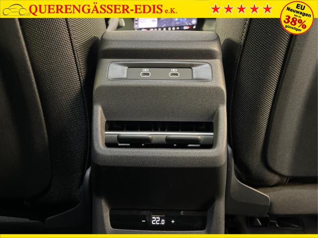Audi / Q3 Sportback / Grau / / / TFSI 265 PS quattro S line Pano+TechPro+Matrix+AHK+HUD+Alu20+KlimaPlus+DCC+SONOS