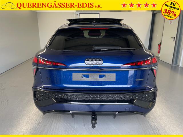 Audi / Q3 Sportback / Blau / / / TFSI 265 PS quattro S line Pano+TechPro+Matrix+AHK+HUD+Alu20+KlimaPlus+DCC+SONOS